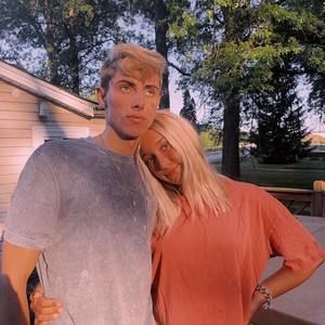 Meet your Posher, Sandy